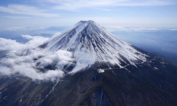 攀登富士山:保护我们热爱的山的新限制