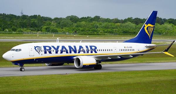 瑞安航空(Ryanair)预计9月份客流量强劲，但交付延误导致冬季减产